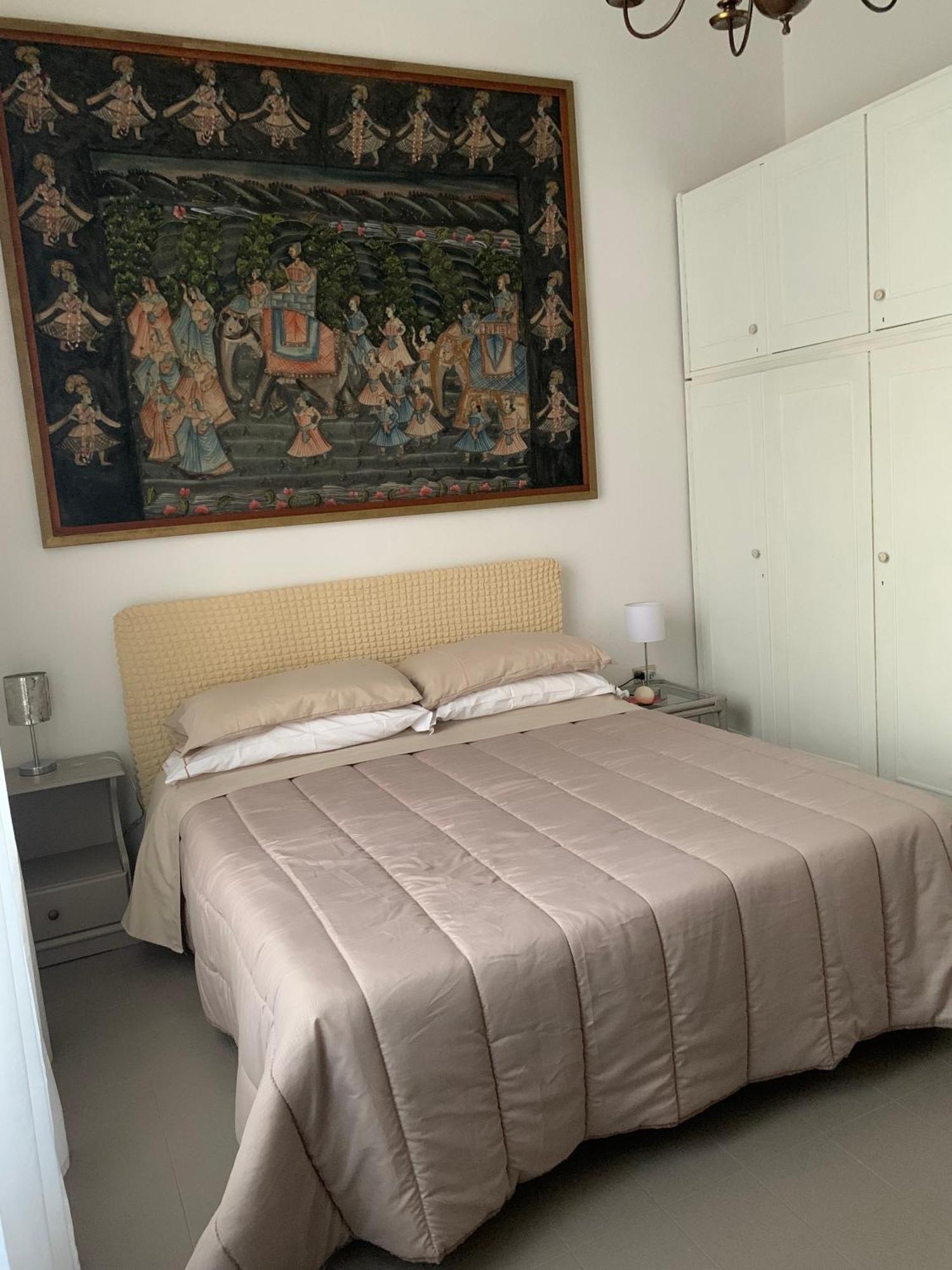 Guest House A Due Passi Olbia Bagian luar foto